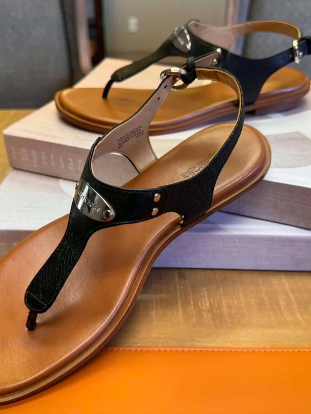 Michael Kors Black Leather T-Strap Sandals | Silver Logo Plate | Size 8